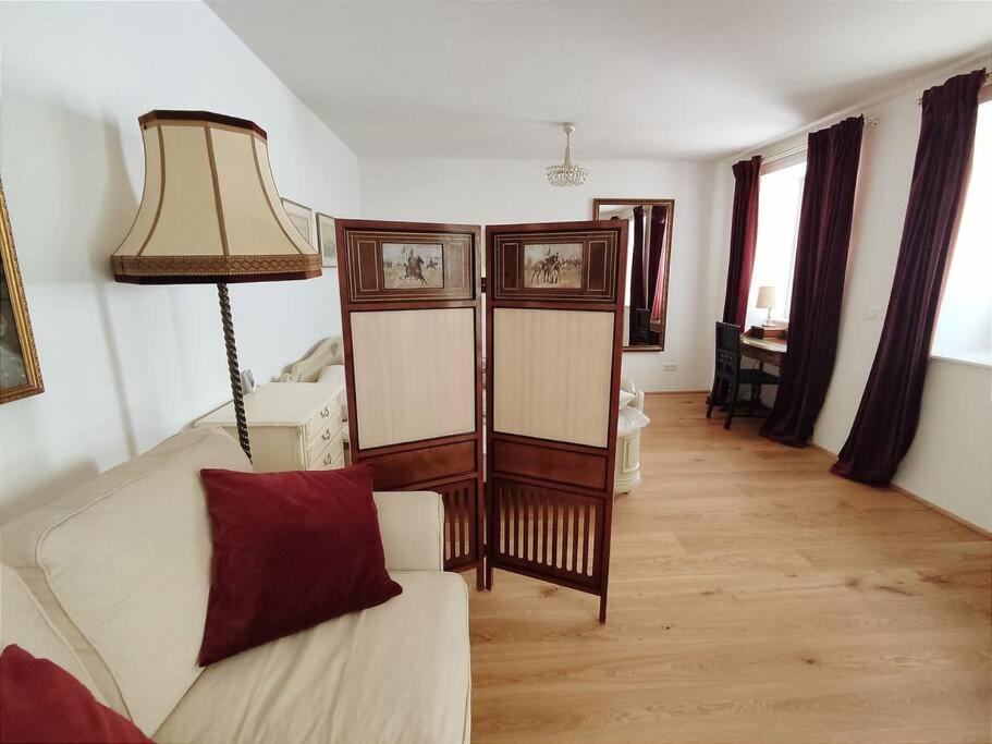 Imperial Sisi Residence-concept Style * Viena